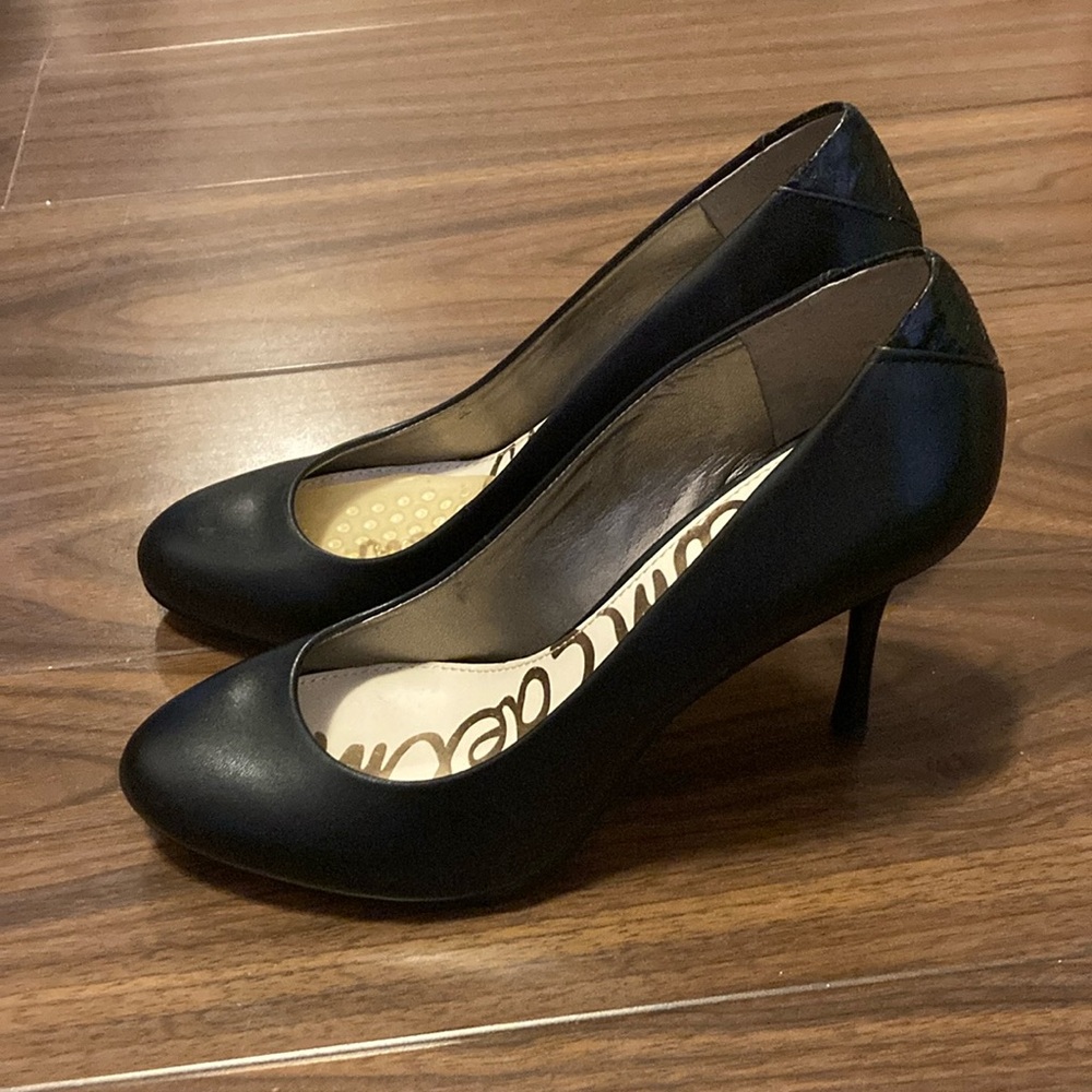 Sam edelman almond toe pump